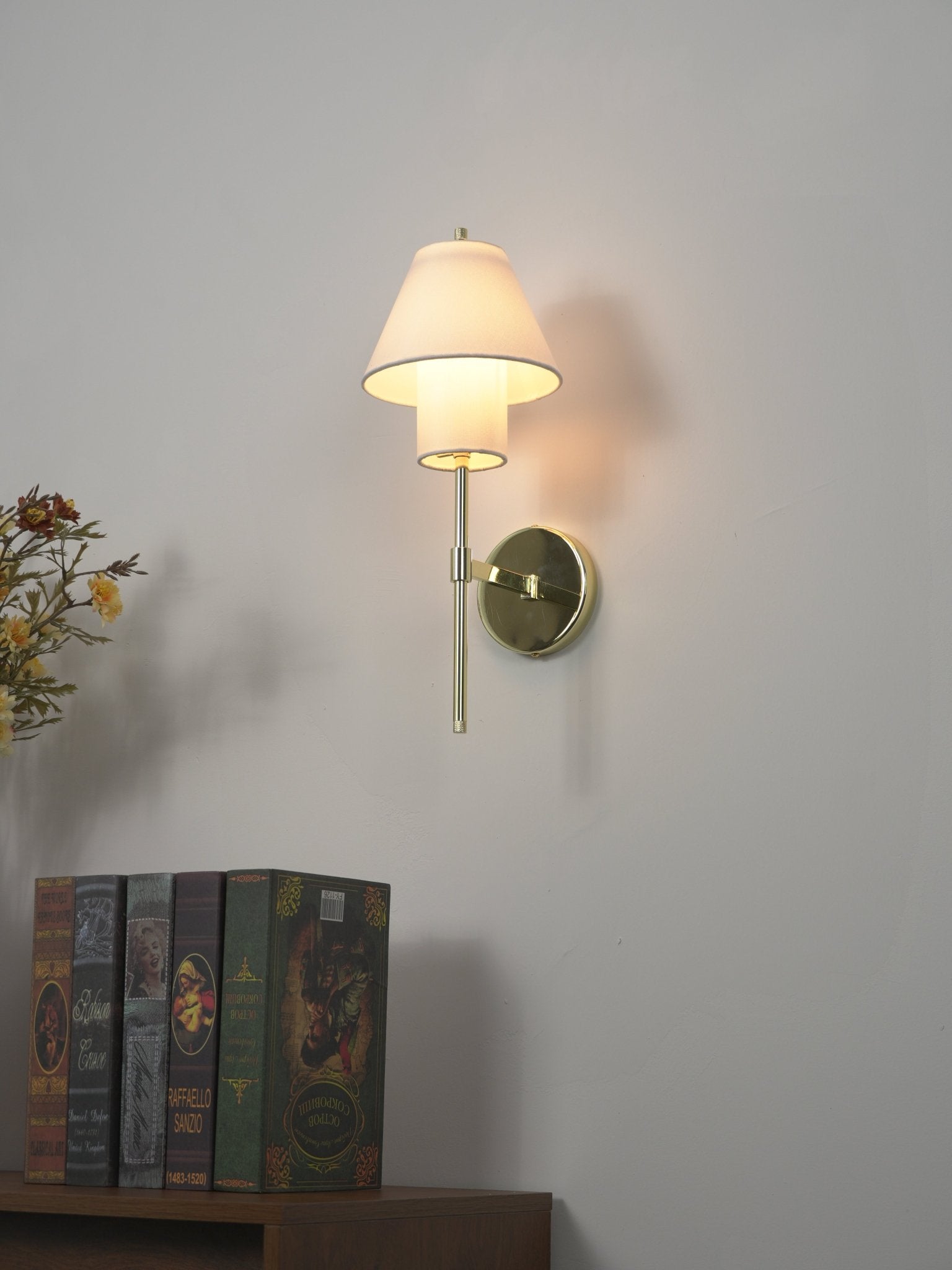 Aveline | Elegant Modern Fabric Wall Sconce Light Fixture for Indoor Use 7
