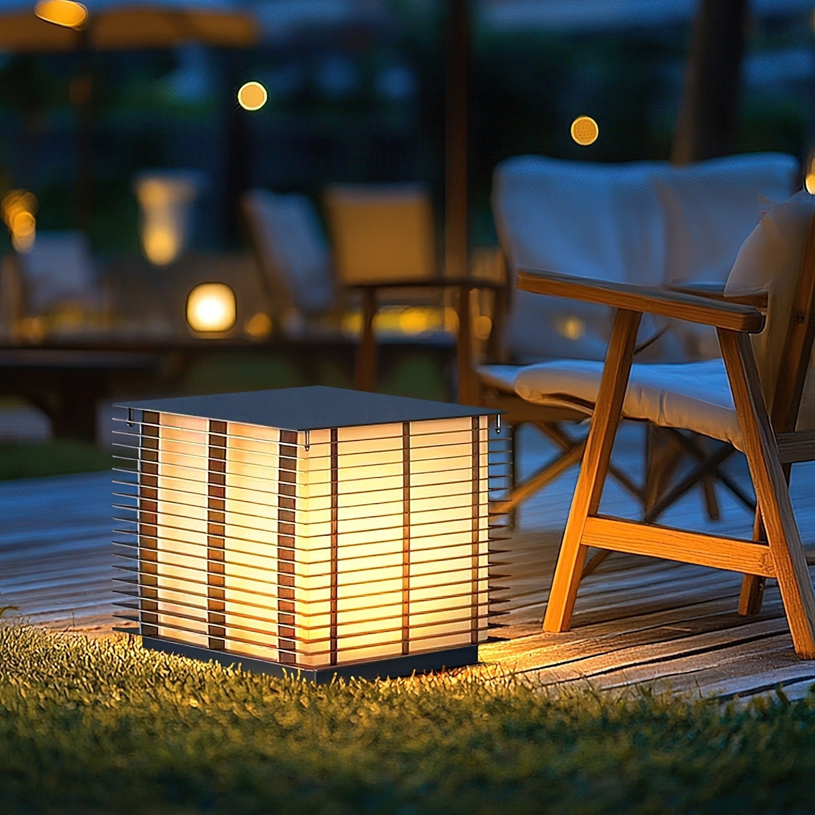 Luminara | Modern Eco-Friendly Solar Outdoor Garden Post Light 3
