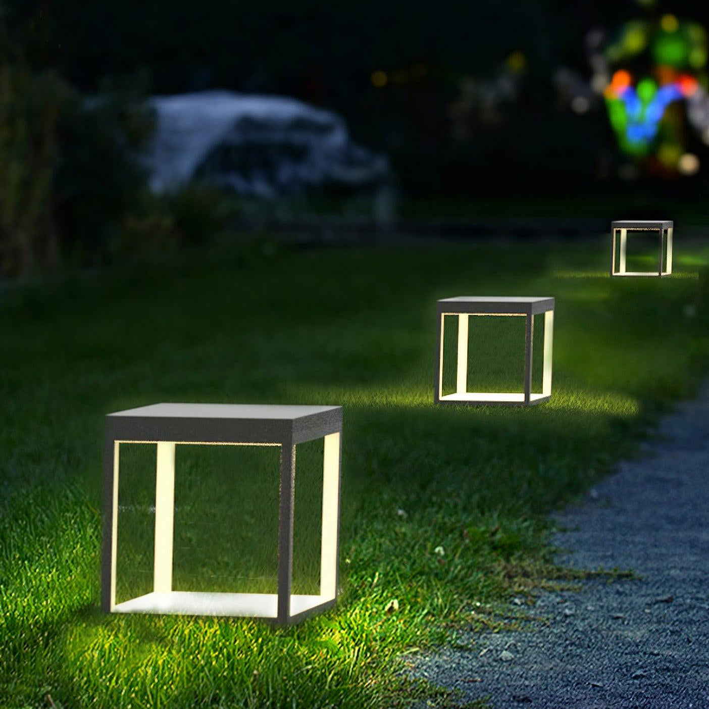 LumosFrame | Stylish Modern Outdoor Square Post Garden Light 6