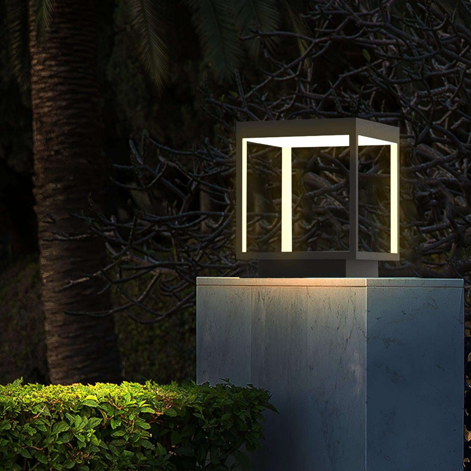 LumosFrame | Stylish Modern Outdoor Square Post Garden Light 8