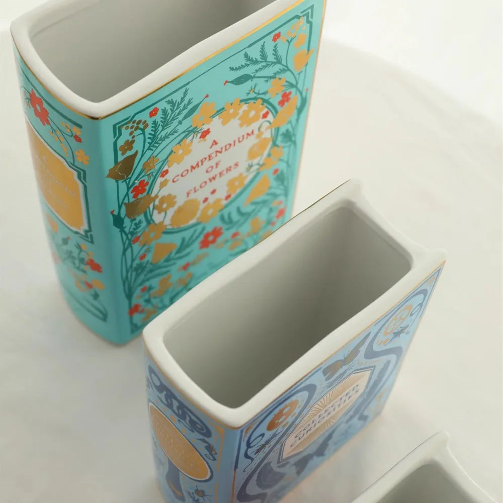 NordicCeramic | Unique Book Shape Design for Elegant Flower Arrangements 4