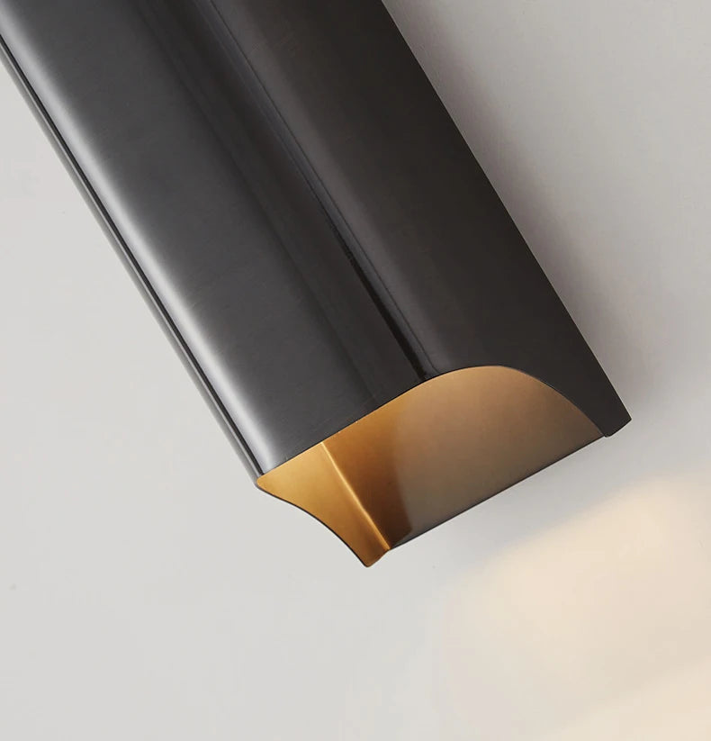 Yrsa Wall Sconce Lighting with Brass Finish and Energy-Efficient LED Illumination 3