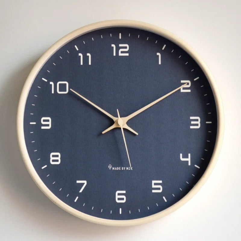 Zentis Lattea Modern Wall Clock for Silent Quartz Timekeeping