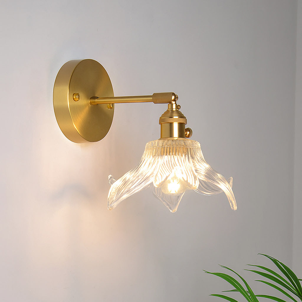 Velora Retro Brass & Glass Wall Light | Vintage Adjustable Sconce Lamp - Styyler