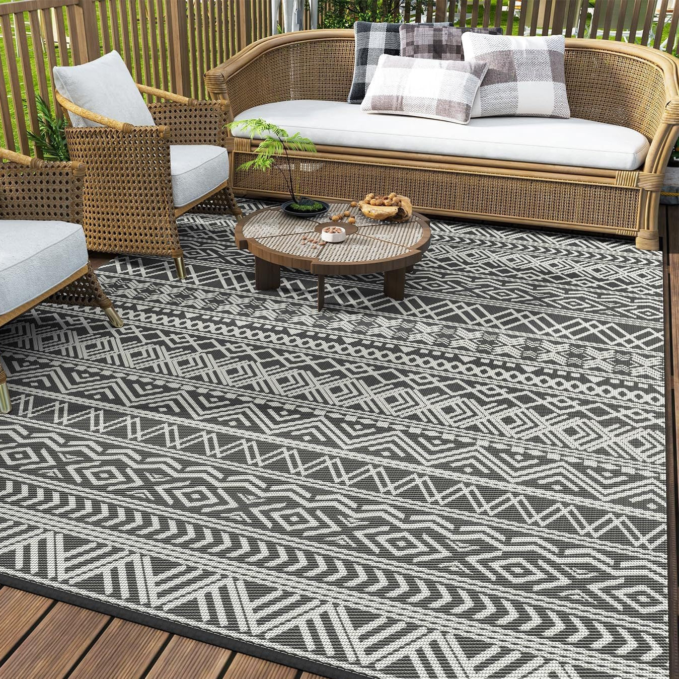 Geometra Washable Outdoor Rug | Bohemian Style Patio Floor Cover - Styyler