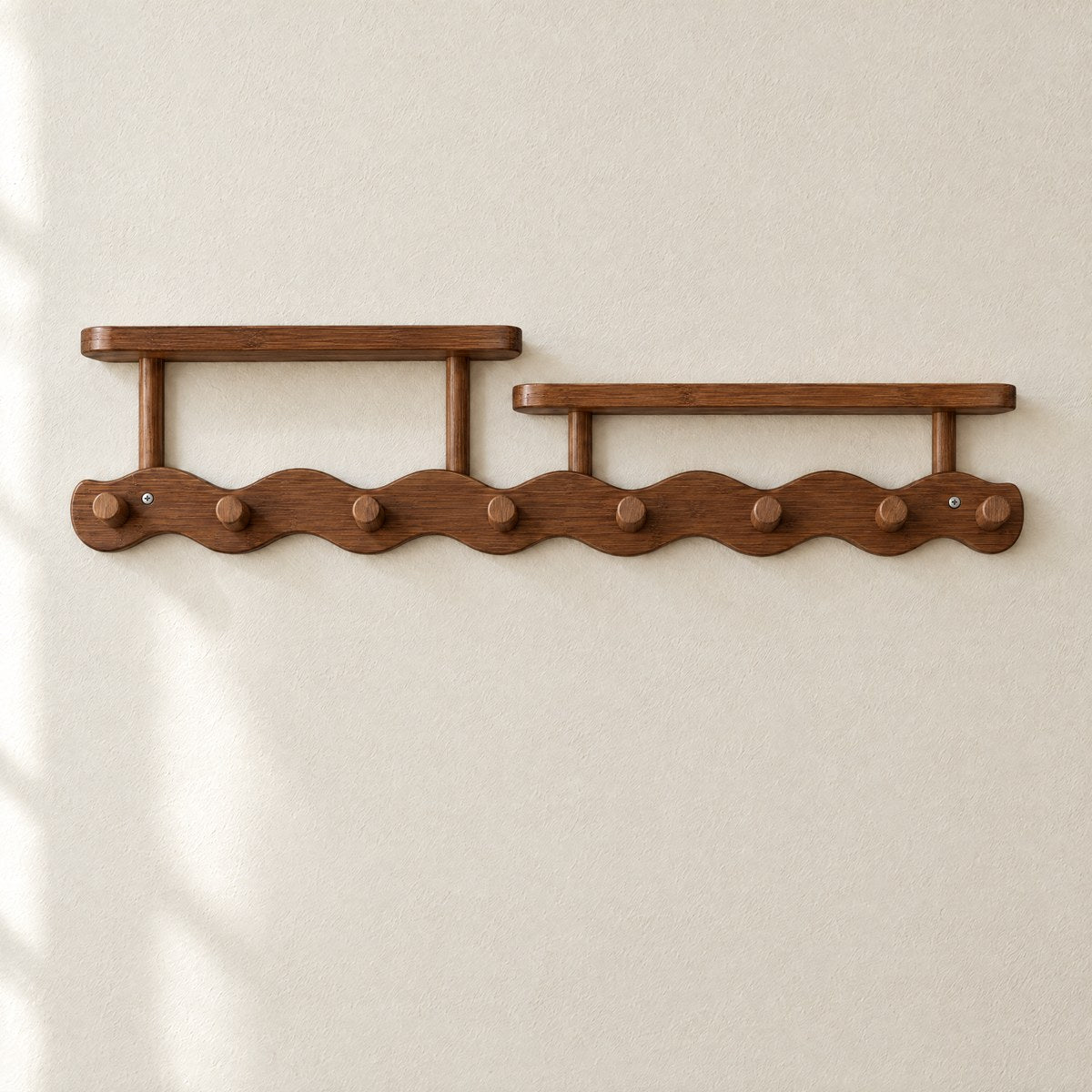 Onda wavy bamboo coat rack in brown with two shelves and 8 pegs