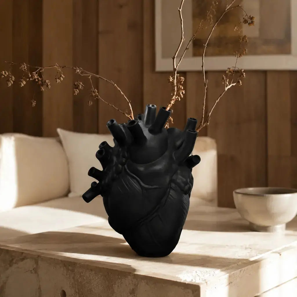 Anatomical Heart Decorative Vase for Dried Flowers – Resin Indoor Decor in White, Pink, Black, Small and Large Sizes 9