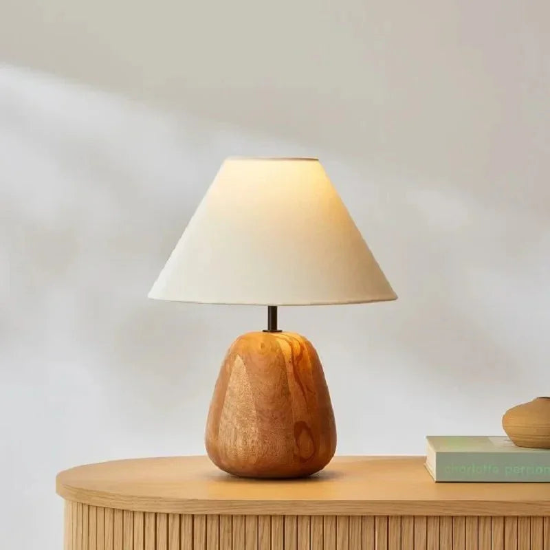 Clairewood | Elegant Retro Minimalist Table Lamp for Bedroom and Desk 0