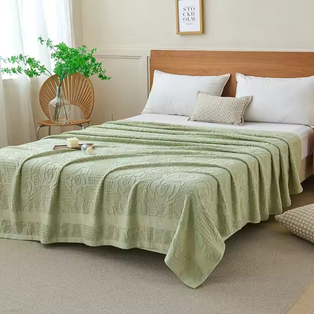 Flora Blanket in Soft Terry Cotton with Elegant Floral Patterns for Beds and Sofas 3
