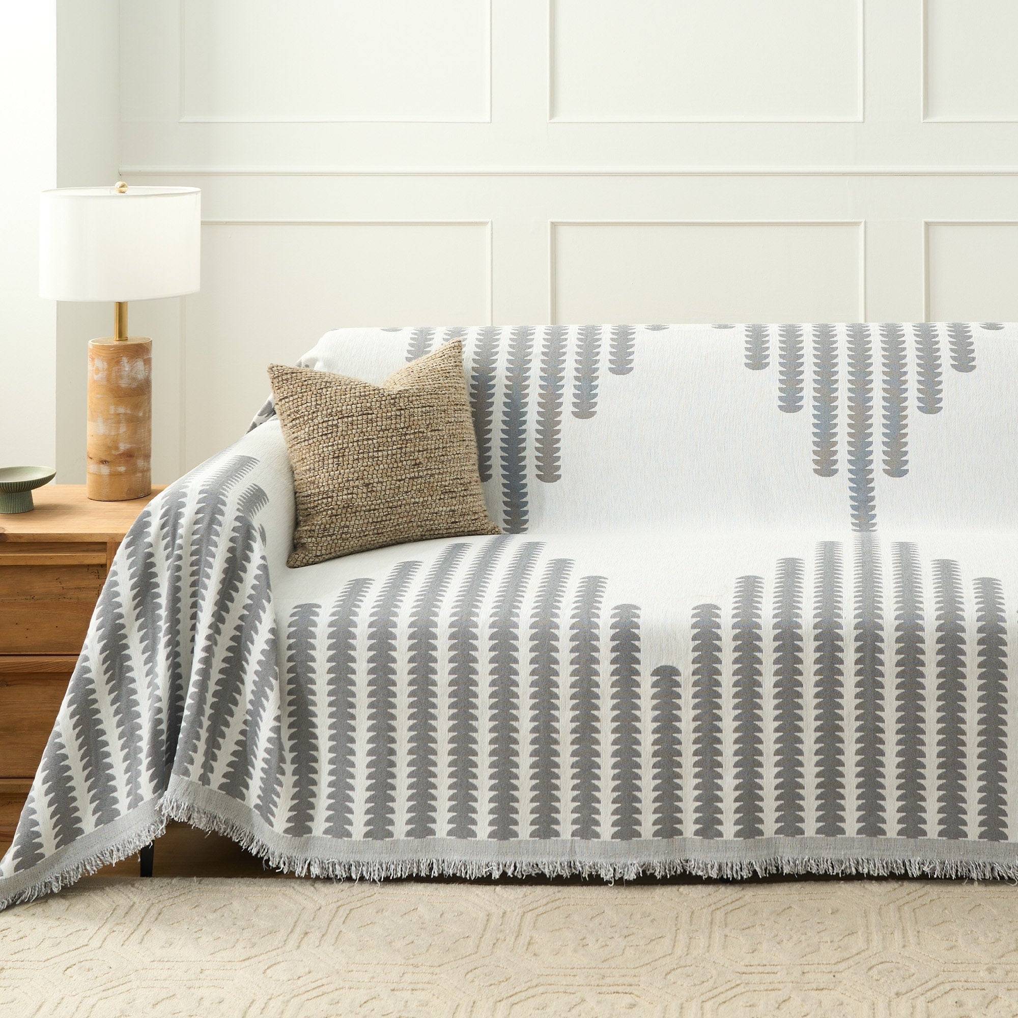 Cosy Cabin Sofa Cover | Durable and Machine Washable Throw for Pet-Friendly Homes - Styyler