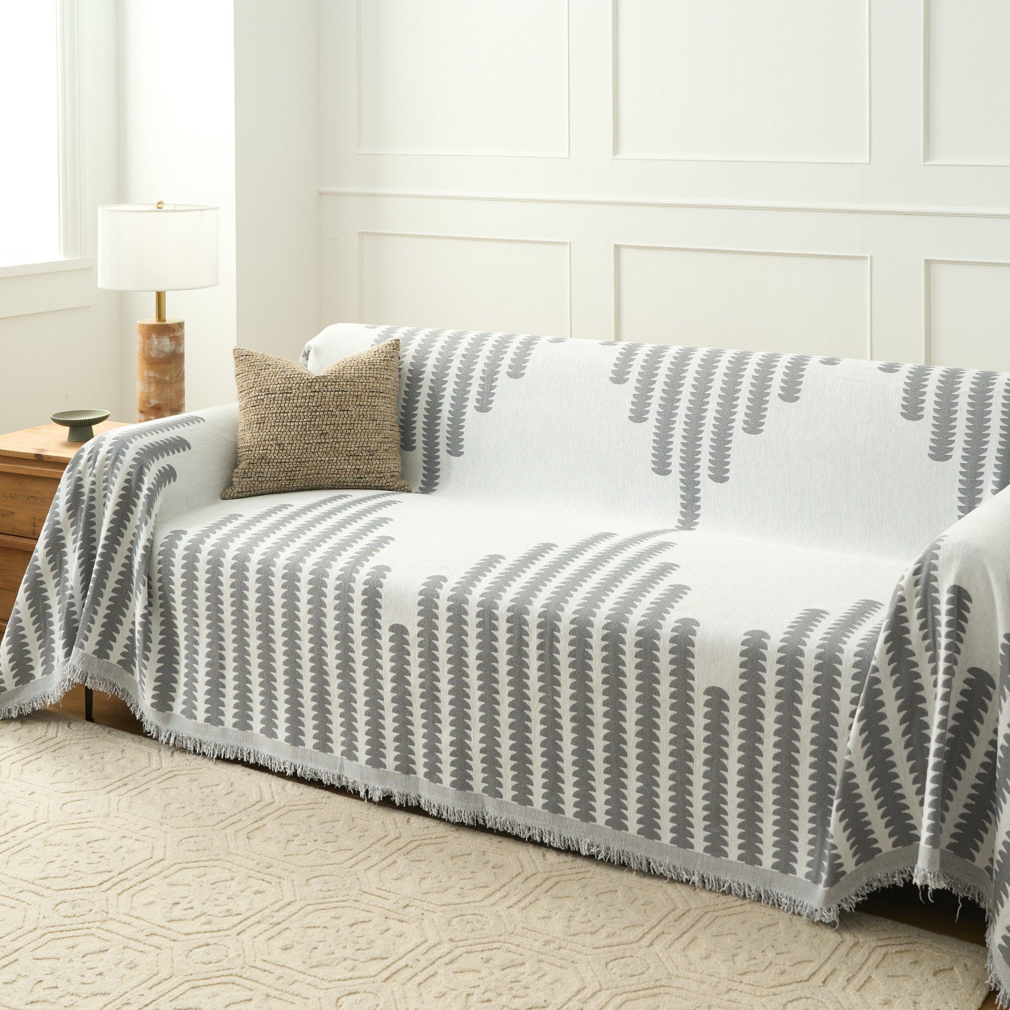 Cosy Cabin Sofa Cover | Durable and Machine Washable Throw for Pet-Friendly Homes - Styyler