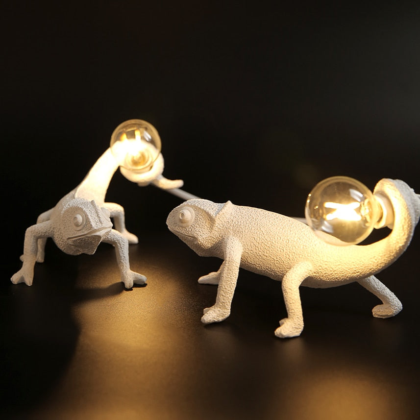 Lizard Table Lamp with Resin Base, Unique Contemporary Design for Bedroom and Living Room 0