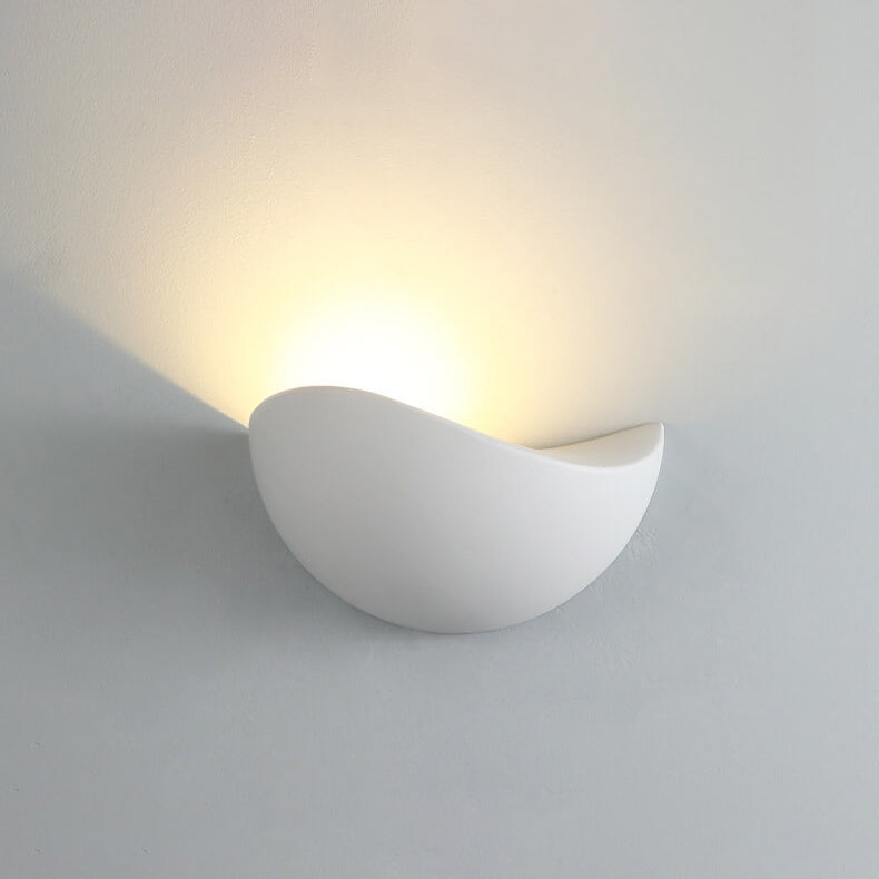 Loka | Sleek Modern Aluminium Wall Lights for Elegant Indoor Illumination 16