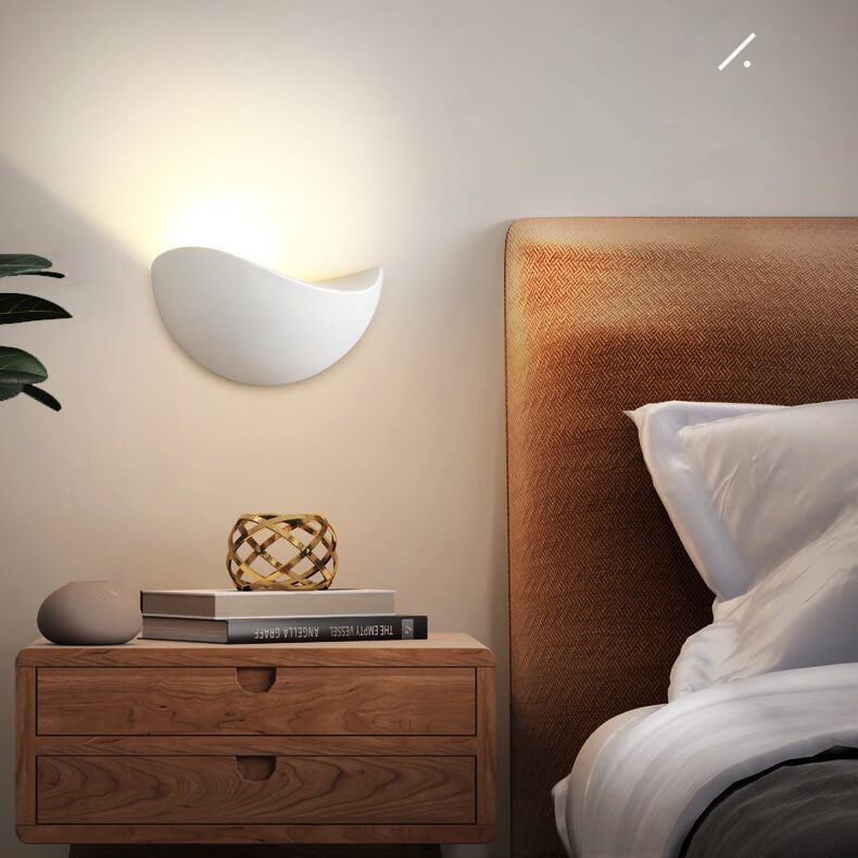 Loka | Sleek Modern Aluminium Wall Lights for Elegant Indoor Illumination 9