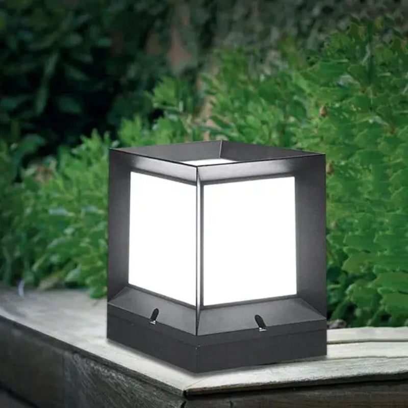 Lucentra | Luma Outdoor Cube LED Lamp for Modern Garden Lighting