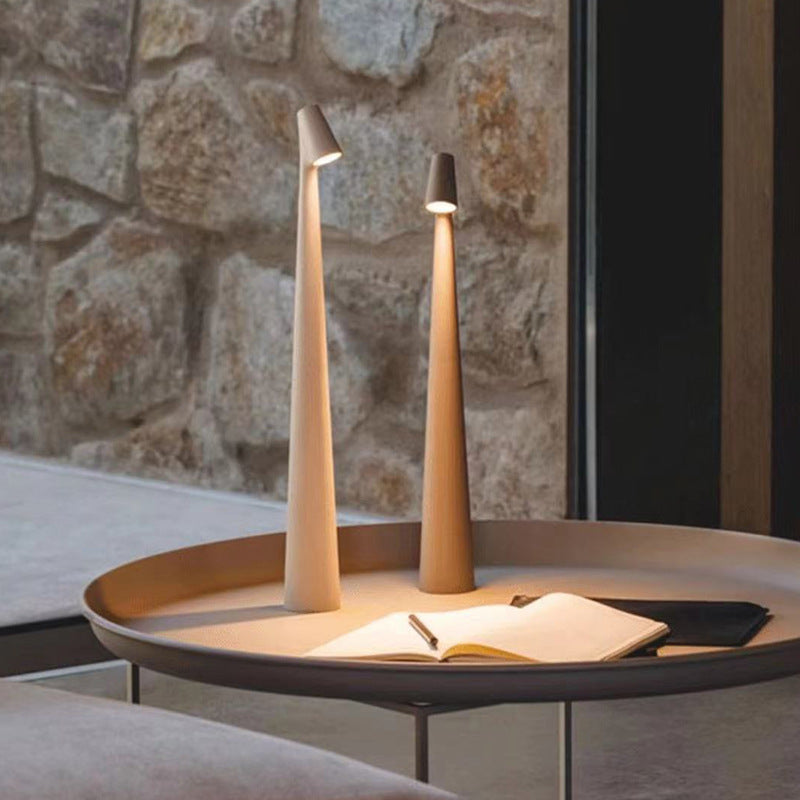 Lynt LED Table Lamp - Minimalist Sculptural Design - Styyler