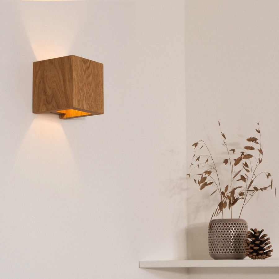 OakAura | Elegant Minimalist Scandinavian Wall Light Fixture 1