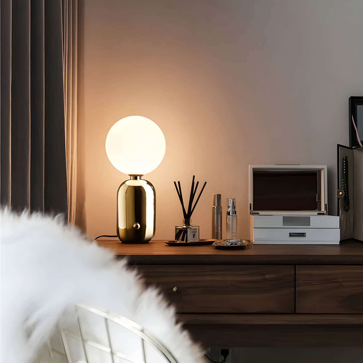Raisolux | Elegant Modern Metal Table Lamp for Bedroom & Living Room 4