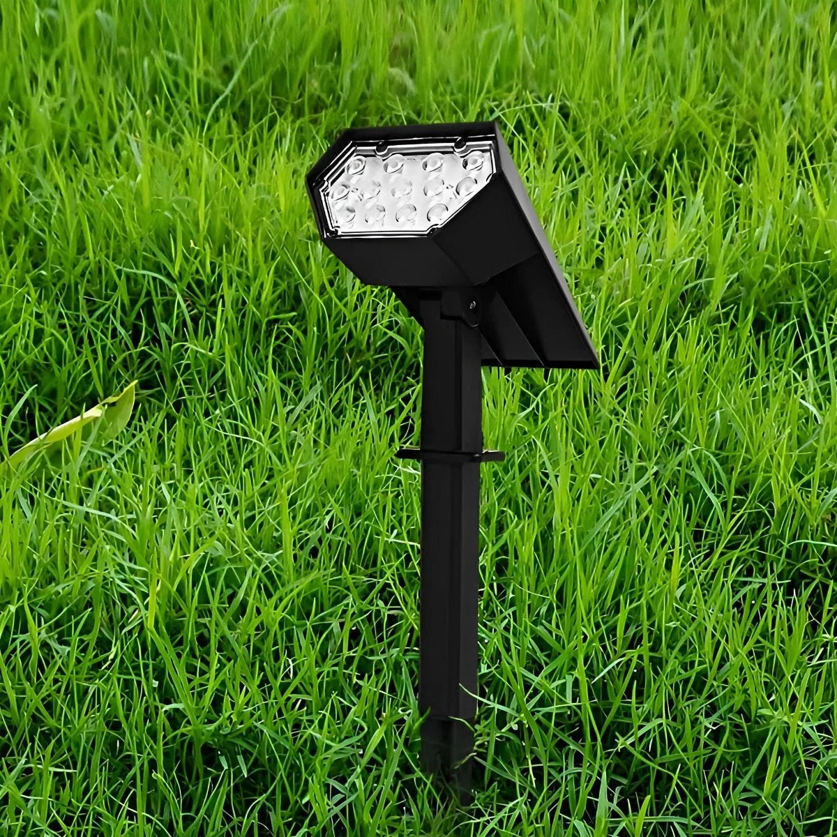 Solar LED Landscape Spotlights - Adjustable Outdoor Lighting with RGB and Warm White Options, Waterproof Design for Gardens and Pathways 6