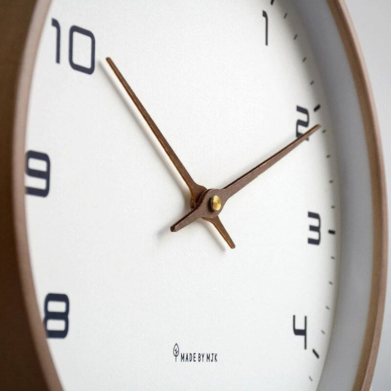 Zentis Lattea Modern Wall Clock for Silent Quartz Timekeeping