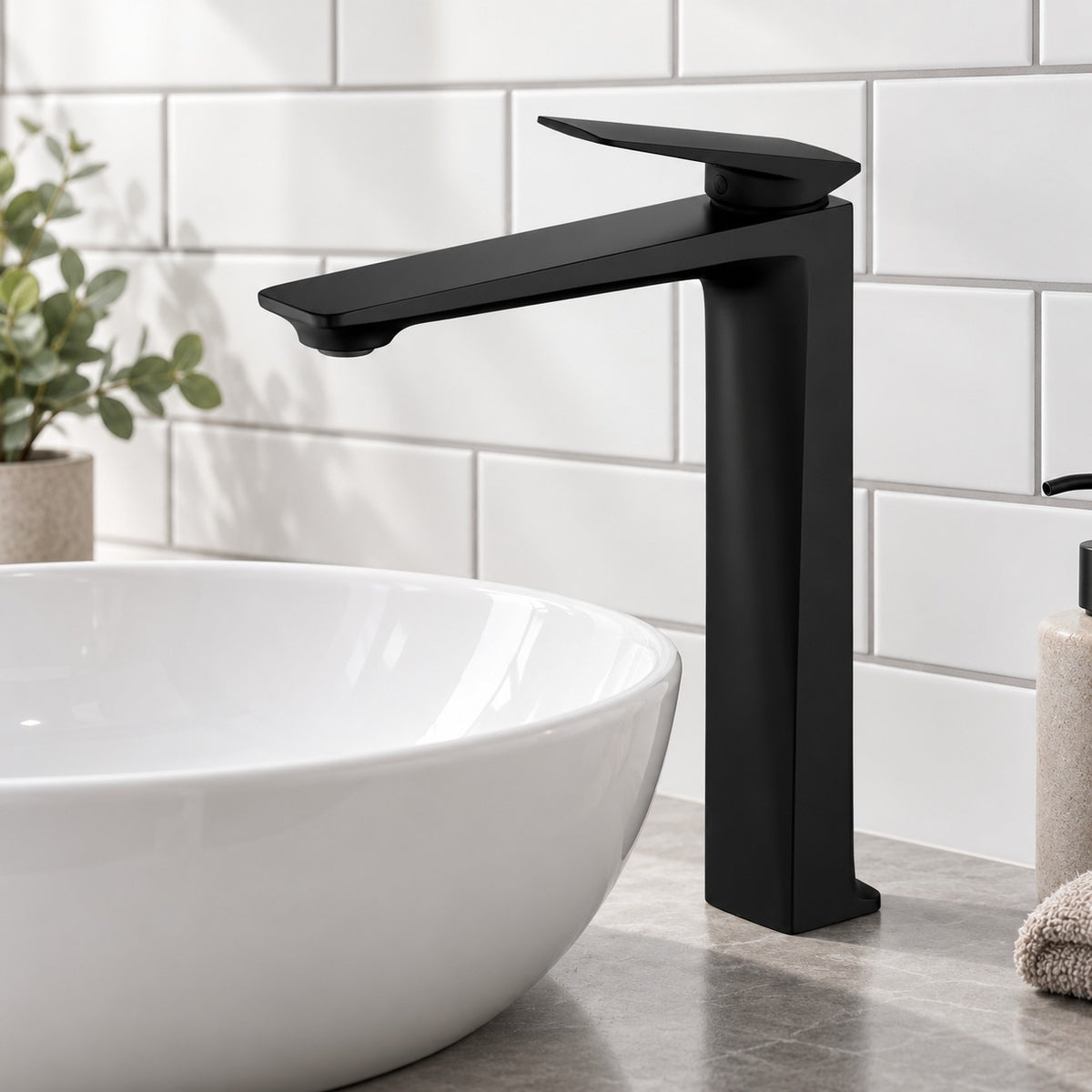 Arvex | Sleek Modern Brass Bathroom Faucet