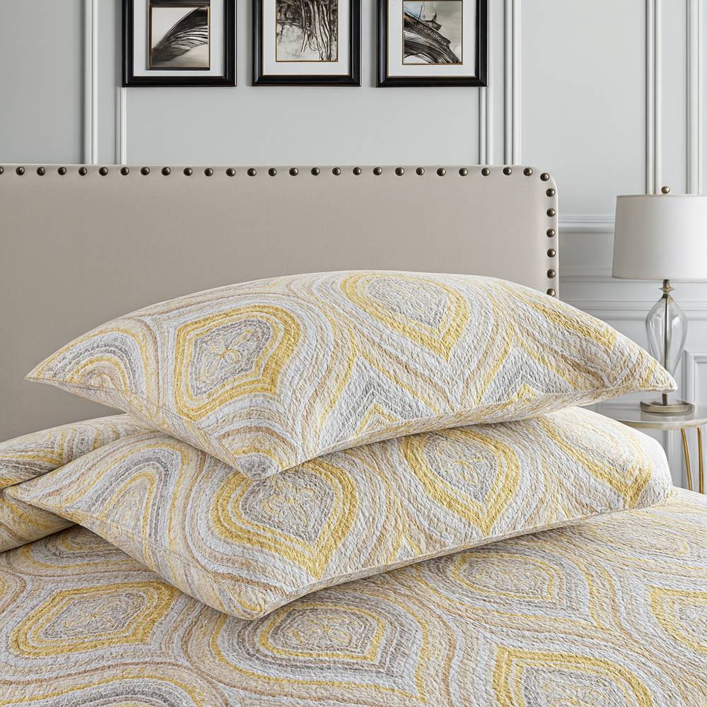 Shimla Bedding Set | Elegant Cotton Quilted Three-Piece Bedding